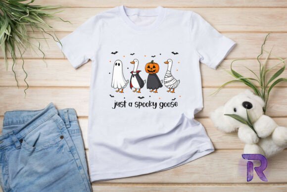 Spooky Goose Halloween Design: Cute or Cluttered?